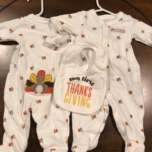 My 1st Thanksgiving  🦃 NB sleeper and bib